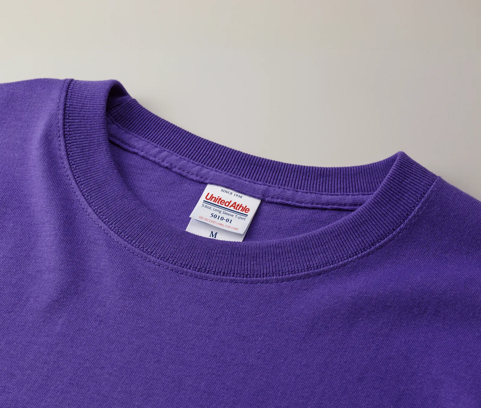 5.6オンス ロングスリーブTシャツ 首リブのダブルステッチ（バイオレットパープル）